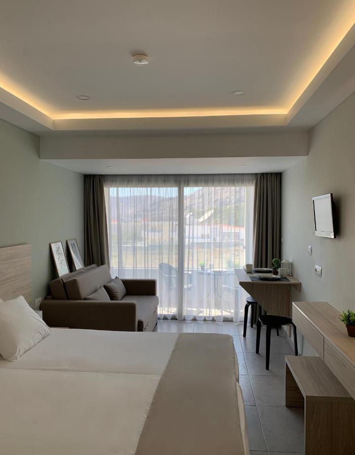 Pals Pefkos Apartahotel