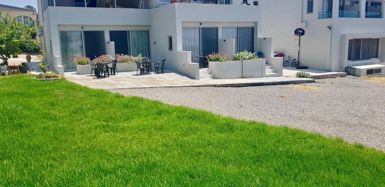 Pals Pefkos Apartahotel